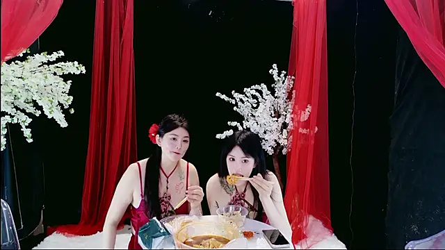 Banana-Milk69 webcam