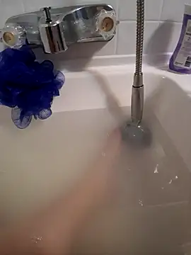 ericaknowhow - Ericaknowhow's free webcam - UK Sex Cams