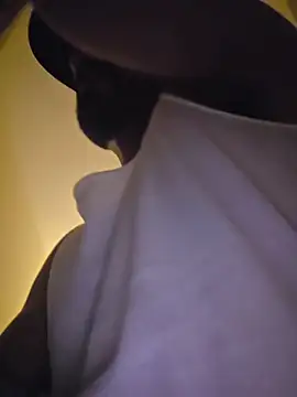 piggylatino - Piggylatino's free webcam - UK Sex Cams