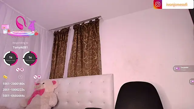 ivonjoness - Ivonjoness's free webcam - UK Sex Cams