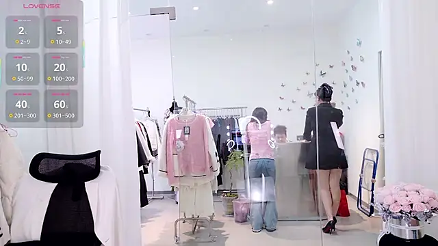 yangyang-777 Live Webcam on Stripchat