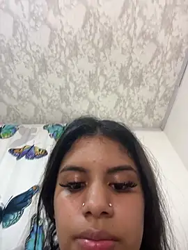 jarilin-mia (F teen) - show feet