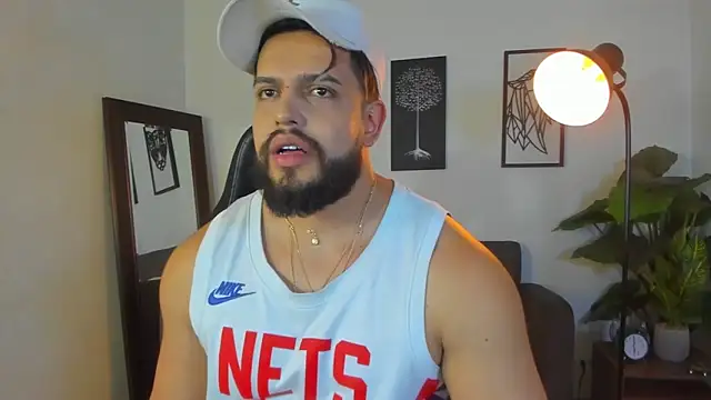 justin_kingx7 - Justin_kingX7's free webcam - UK Sex Cams