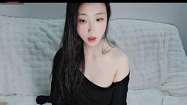 hyp0crite (F young) - 上空诱惑哥哥5分钟