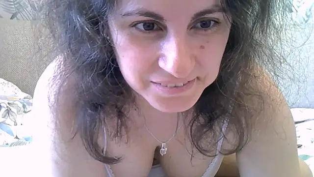 sheladiass - ShelaDiass's free webcam