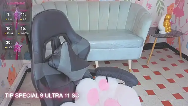 paris09_v_ - Paris09_v_'s free webcam