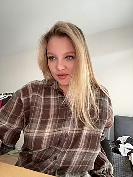 bettyloveu - Bettyloveu's free webcam - UK Sex Cams