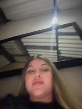 lunablossom_'s live cam