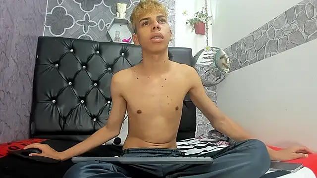 sexyboys_cutex18 (M twink) - cum show ass dildo
