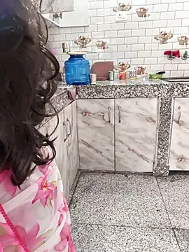 shalu_g (F young) - Fuck dildo 5  min