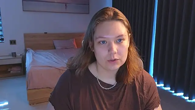 DjennaPalme live sex cam