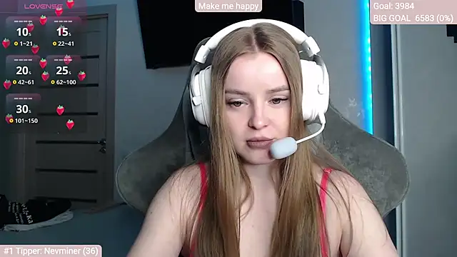 YourBitsy live sex cam