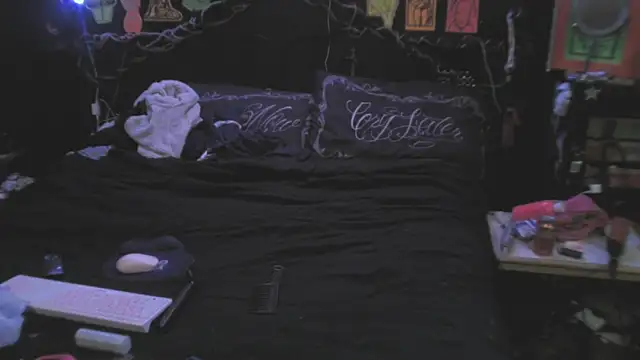 daddyandsplashqueen (Ask my age) - Shake This Phat Ass For U