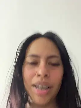 CarolinaRaven live sex cam