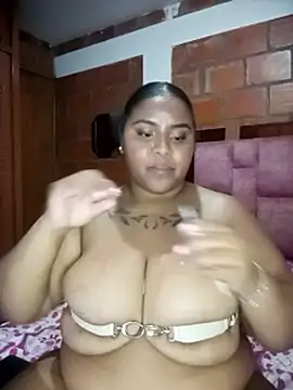 Webcam Model (Valentina_belmont)  is live.Free join now!