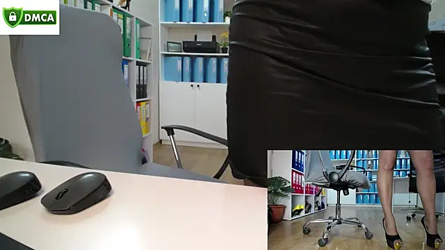 secret-office live sex cam