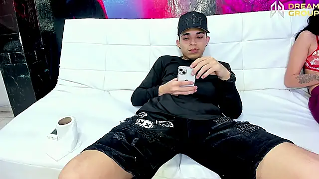 AmazingPartys webcam