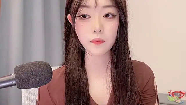 smalldaisy - Smalldaisy's free webcam - UK Sex Cams