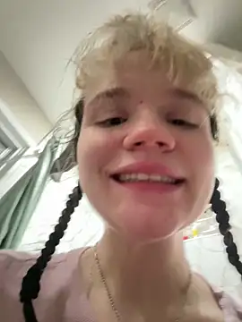 Cutiepiespanks webcam