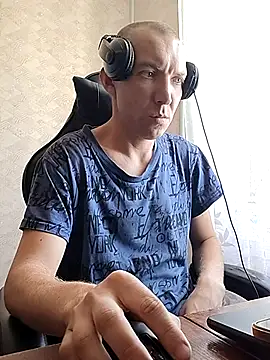 _uncle_mitya-43_ - _uncle_Mitya-43_'s free webcam - UK Sex Cams