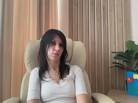 injaathome - InjaAtHome's free webcam - UK Sex Cams