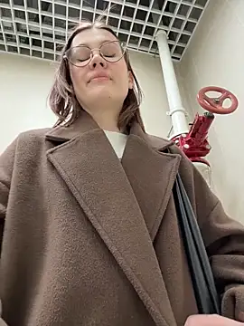 rinacat (F young) - 1ST SQUIRT OF THE DAY