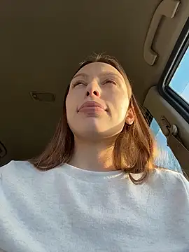 leiamood (F young) - Sucking nipples and spanking tits