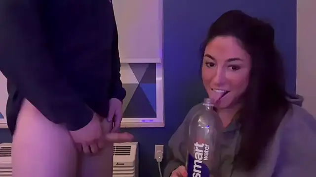 Live webcam of mr_mrs_glitter