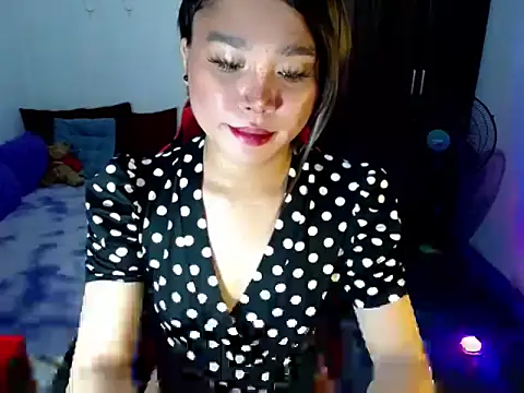 sofiathe1st live sex cam