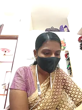 Webcam Model (Tamil_Yalini12)  is live.Free join now!