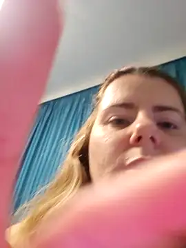 karlygray10 - KarlyGray10's free webcam