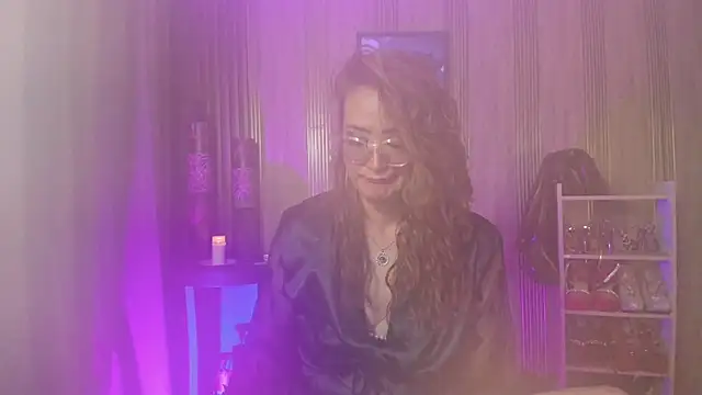 adelemourfg - AdeleMourfg's free webcam