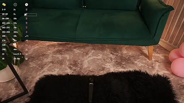 laurawifeness - LauraWifeness's free webcam