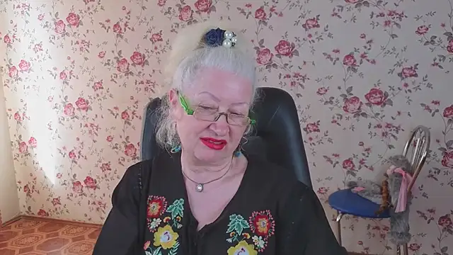 maya_mayflower - Maya_Mayflower's free webcam