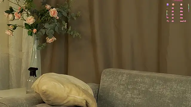 queeniegitt - QueenieGitt's free webcam