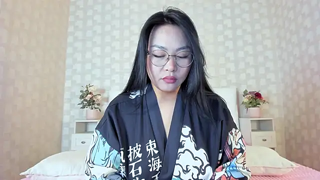 natsumihun - NatsumiHun's free webcam