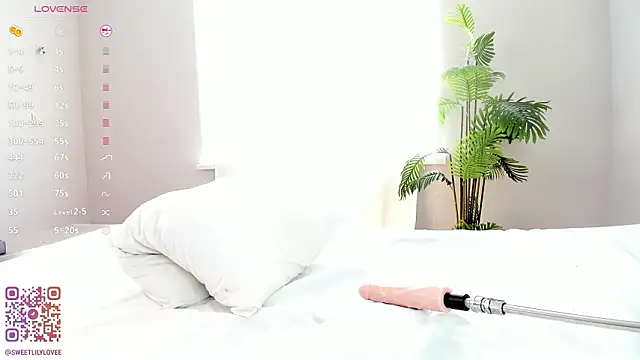 SweetLilyLove webcam