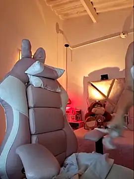 Webcam Model (MariaPau_83)  is live.Free join now!