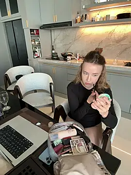 Nura_n_Sarah live sex cam