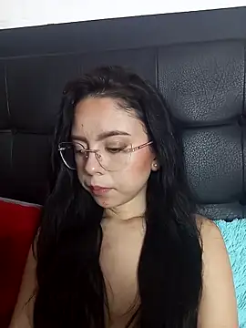 naked chatroom Natalye 23