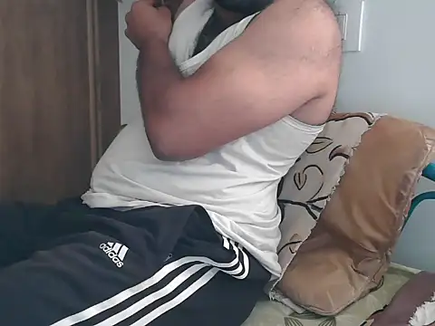 tamil_kishore_28 - Tamil_Kishore_28's free webcam - UK Sex Cams