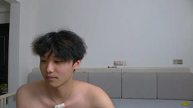 icecream-002's live cam