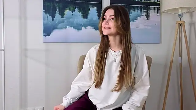 Live sex cam of CherlyGuss