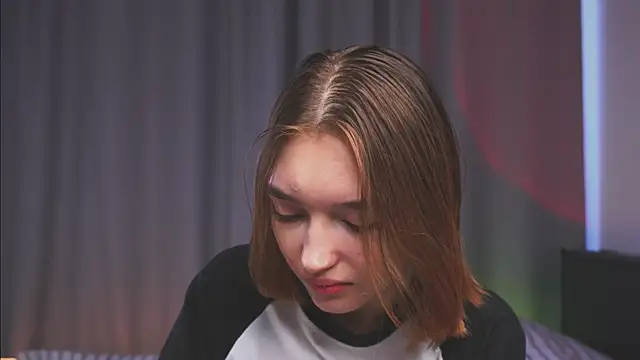 leyla_crsh - Leyla_crsh's free webcam - UK Sex Cams