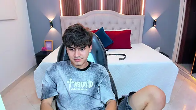 Tommy18__ webcam
