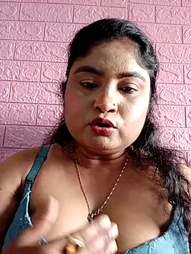 hornyriyanka - Hornyriyanka's free webcam - UK Sex Cams