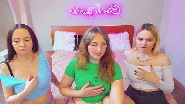 MagicEyess live sex cam