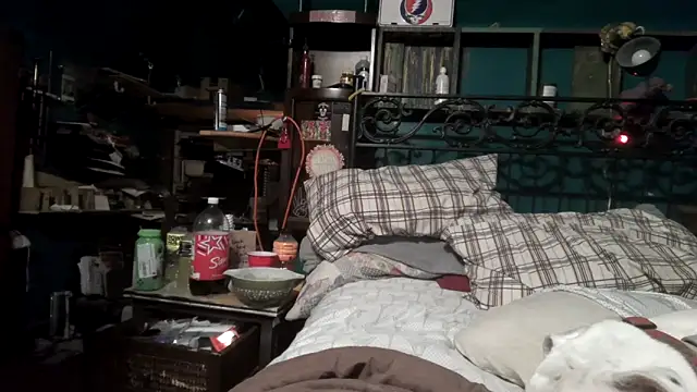 charactrzero - Charactrzero's free webcam - UK Sex Cams