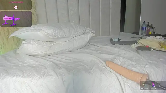 astrid_leon - Astrid_leon's free webcam - UK Sex Cams