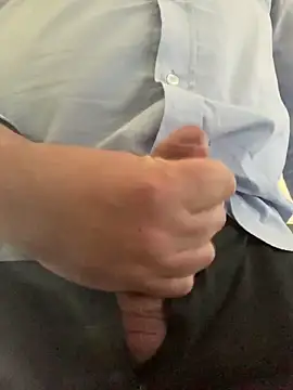 mike8523 (Ask my age) - See my pink balls???